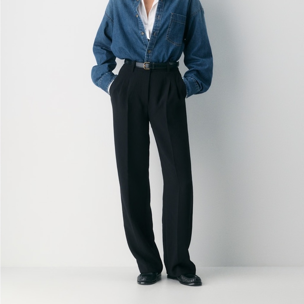 Aritzia Wilfred Effortless Pant